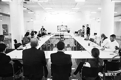 創(chuàng)新引擎與專業(yè)設(shè)計(jì) 美國發(fā)展路徑的雙輪驅(qū)動(dòng)